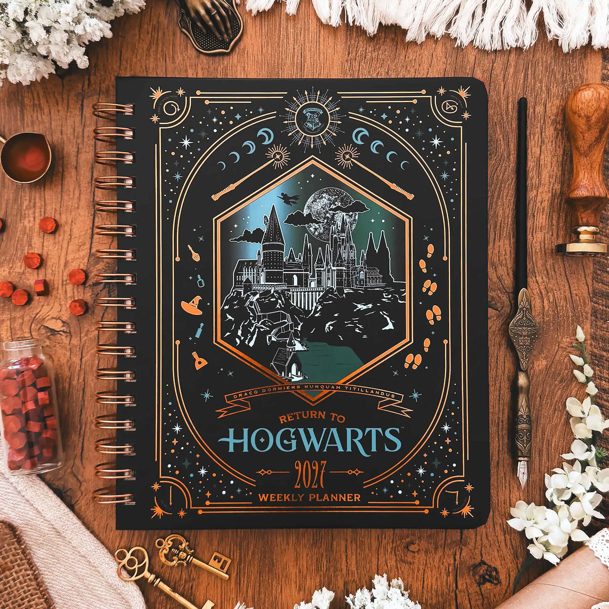 Harry Potter Return to Hogwarts 2027 Weekly Planner, Personal Organizer