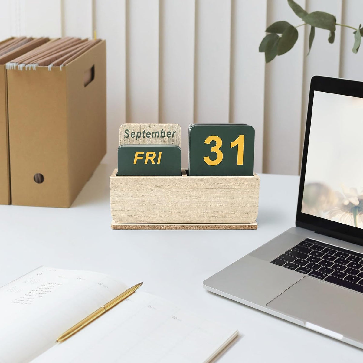 Wooden Block Perpetual Calendar for Desk, Daily Desktop Standing Flip Calendar with Large Display, Modern Farmhouse Aesthetic Desk Accessory for Home Office Decor, Reusable Yearly, Wood Grain